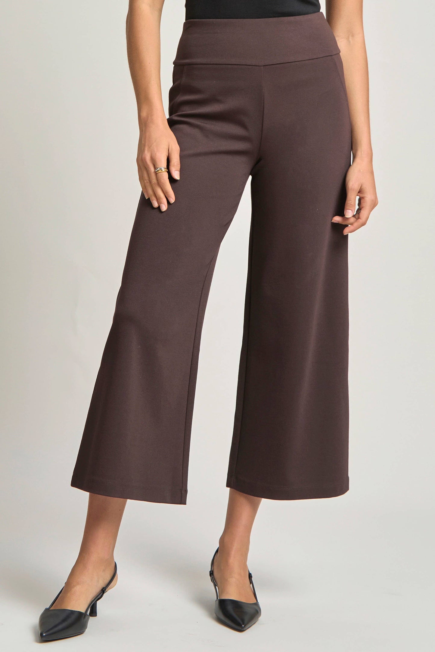 Magic Wide Cropped Pants