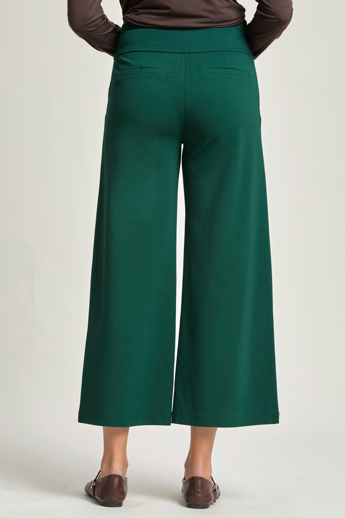 Magic Wide Cropped Pants