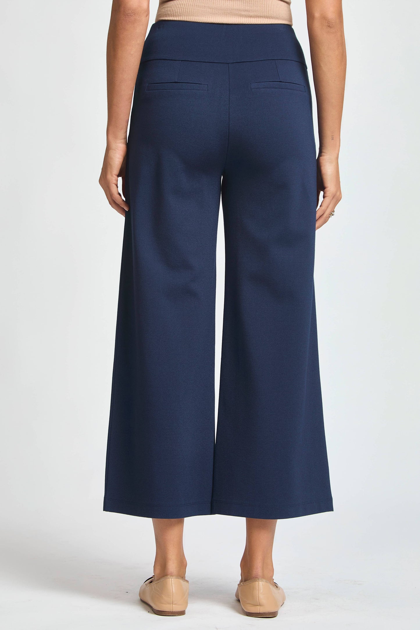 Magic Wide Cropped Pants