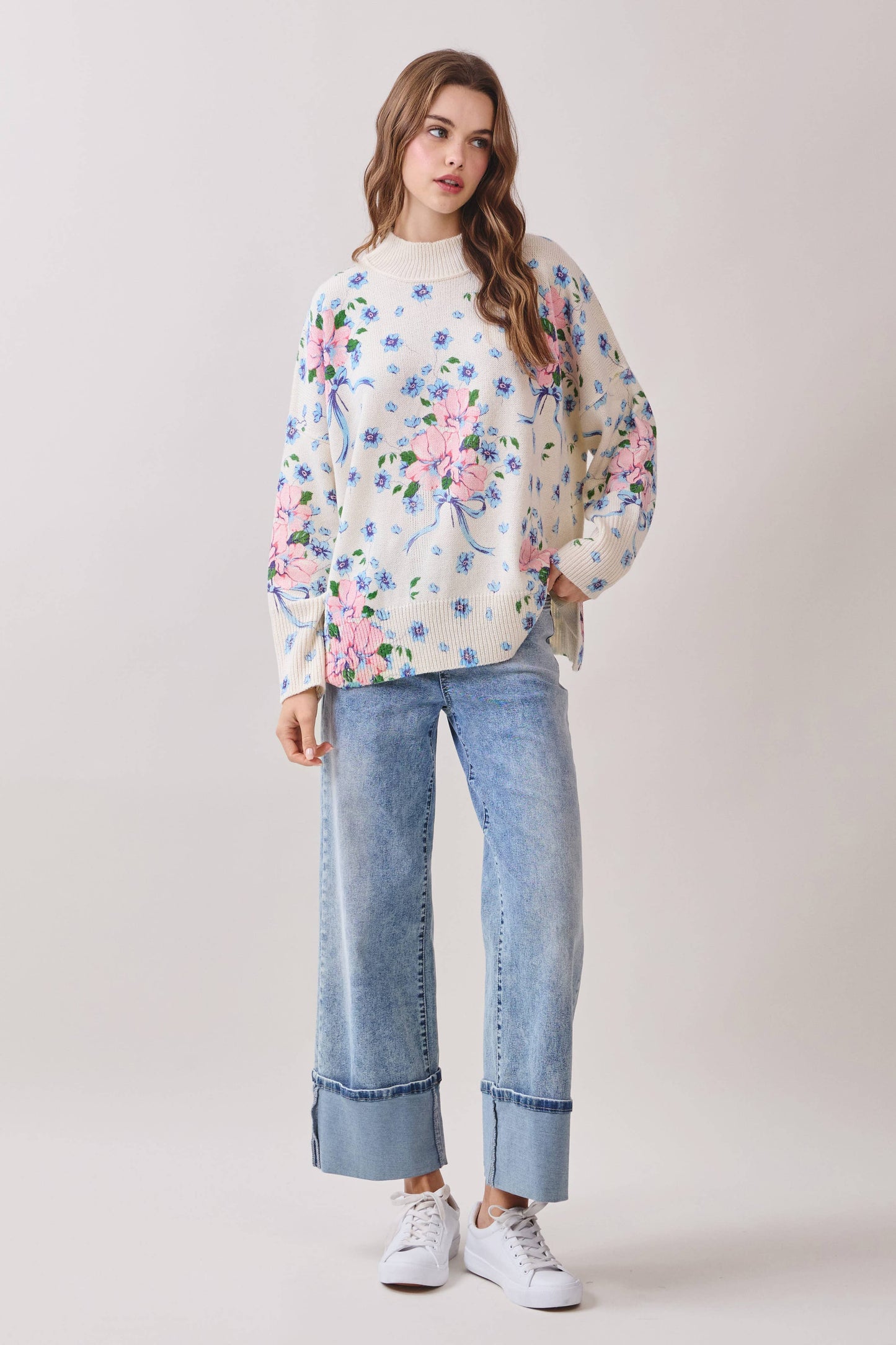 CW2645-All Over Floral Print Knit Pullover Sweater