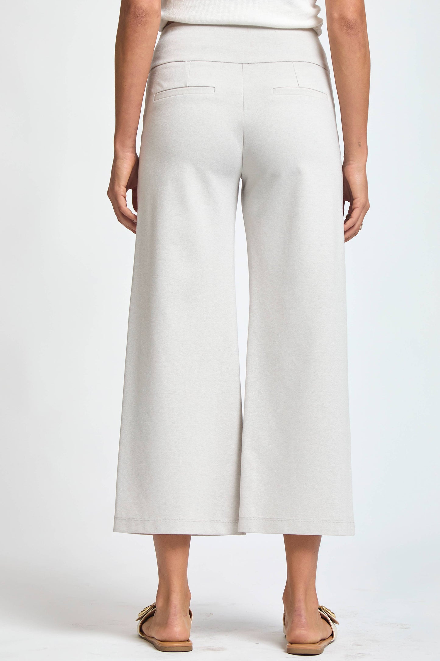 Magic Wide Cropped Pants
