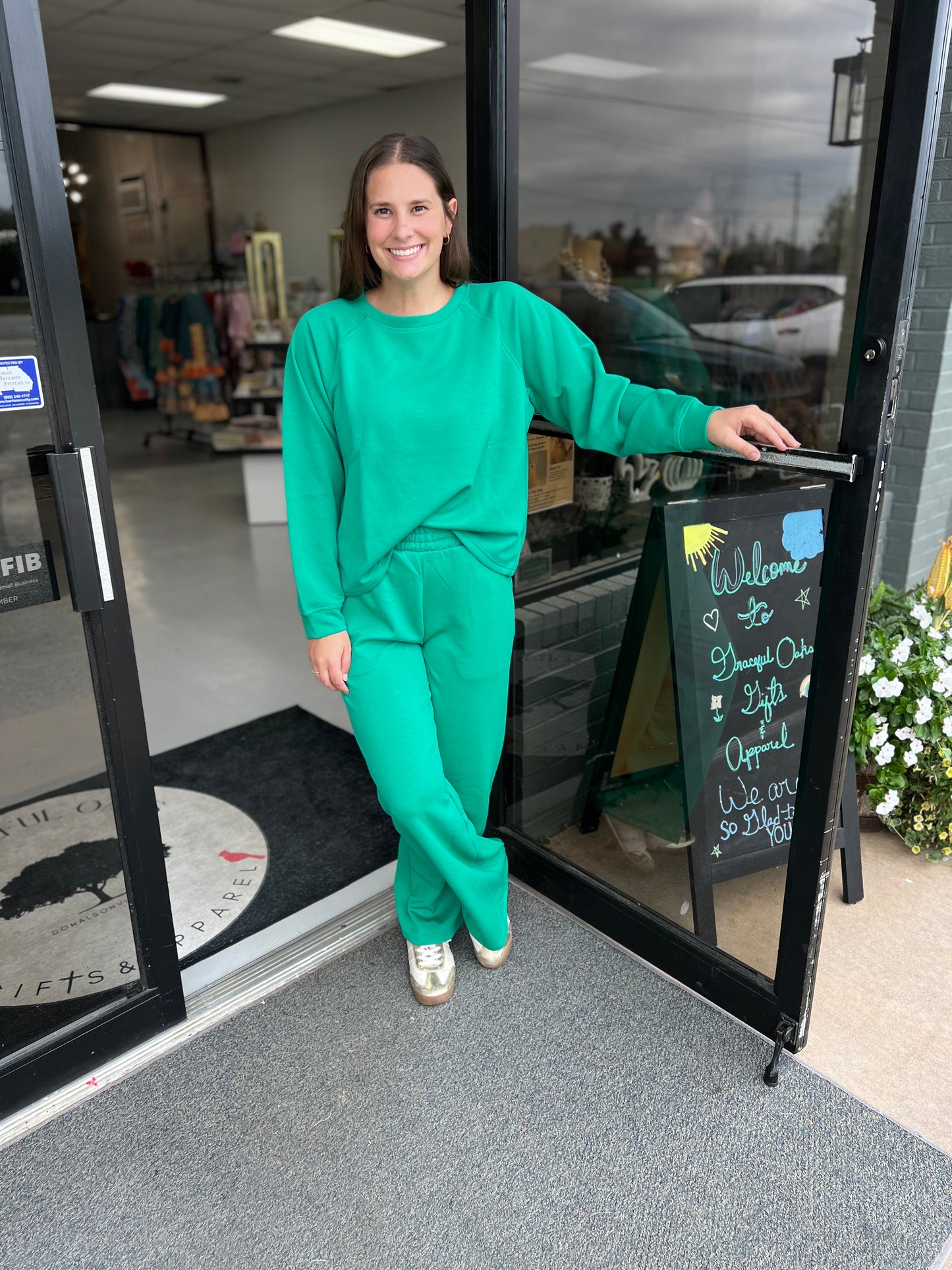 Scuba Crewneck Pullover & Pants