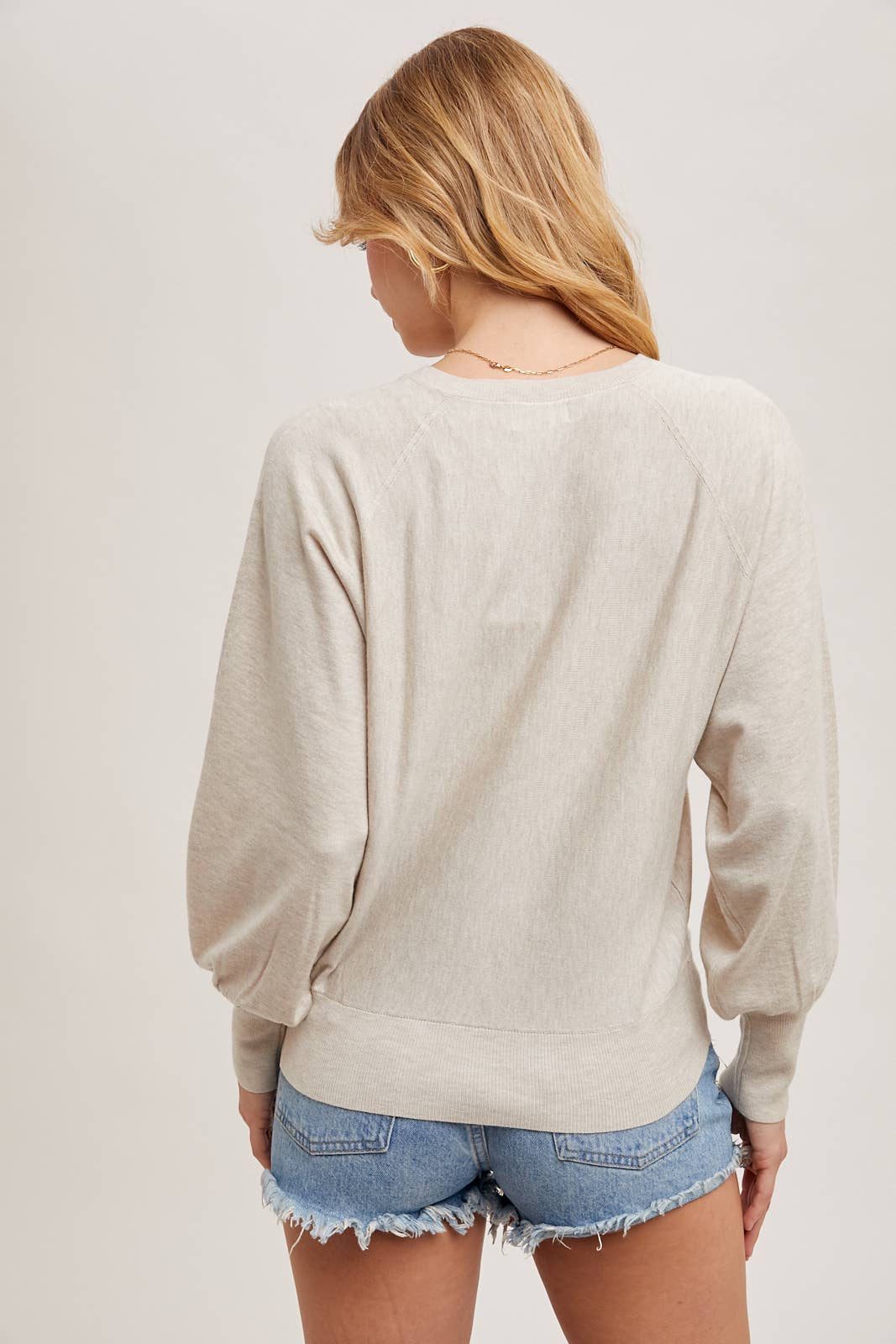 LIGHTWEIGHT KNIT SWEATER PULLOVER