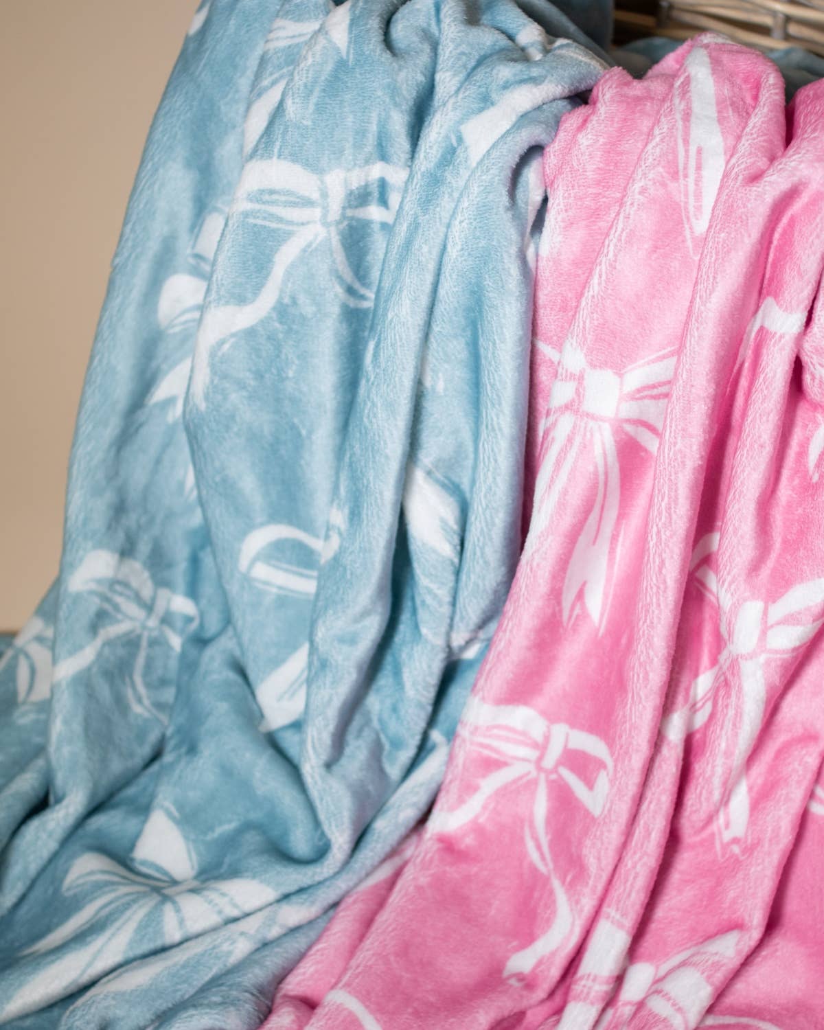 Hannah Bow Throw   Light Blue   50x60