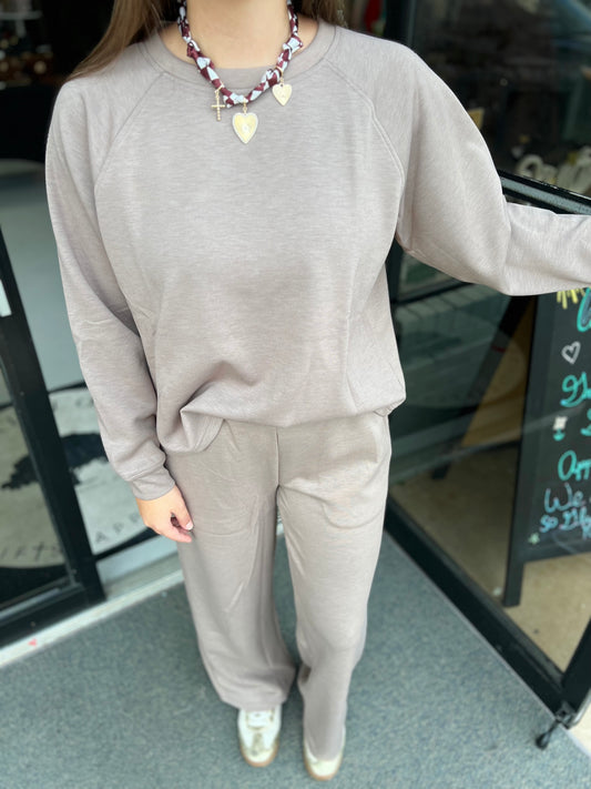 Scuba Crewneck Pullover & Pants