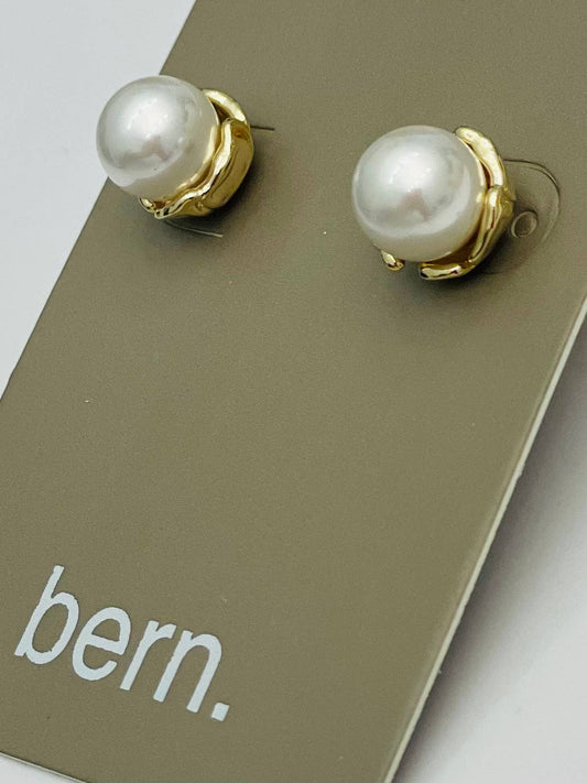 PEARL - The Simple Pearl Stud (whtie/gold) BER780