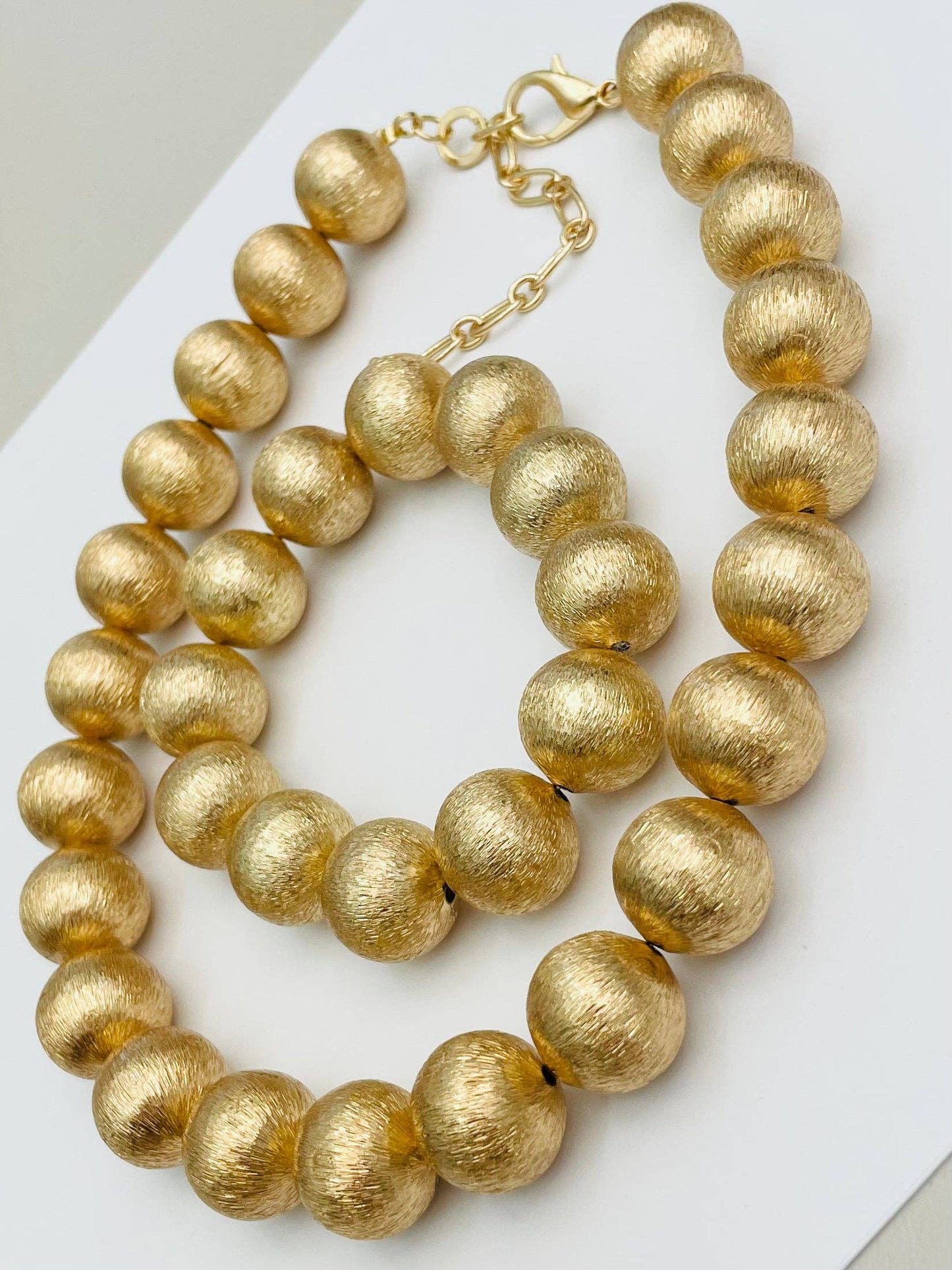 CHIC - BIG Ball Necklace (brushed gold) NK422