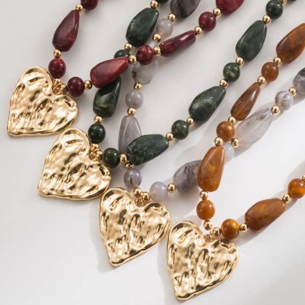 Hammered Heart Pendant Resin Beaded Necklaces | 40NK9662
