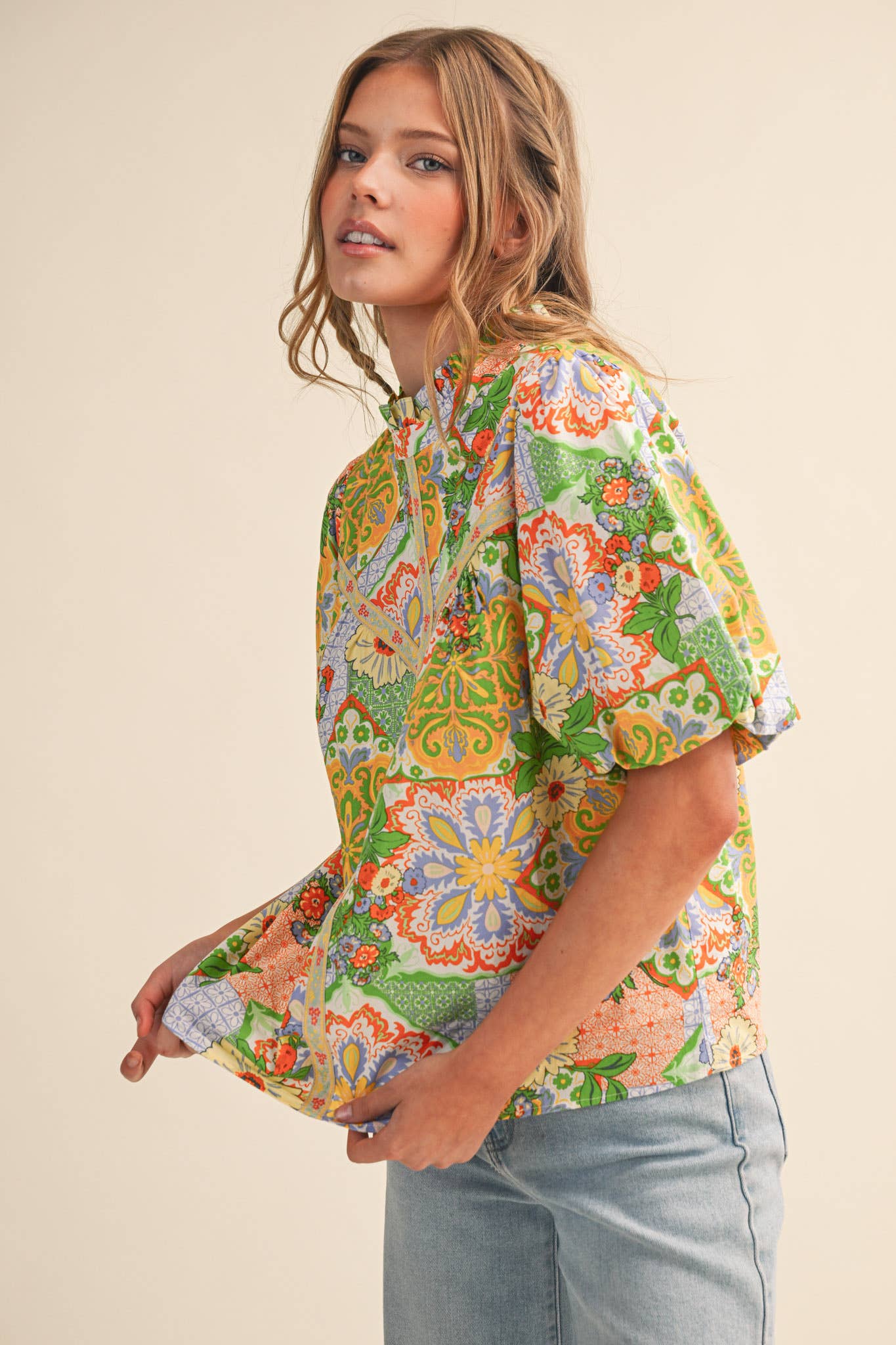 EXCLUSIVE FLORAL PRINT EMBROIDERY TRIM TOP MTP4610