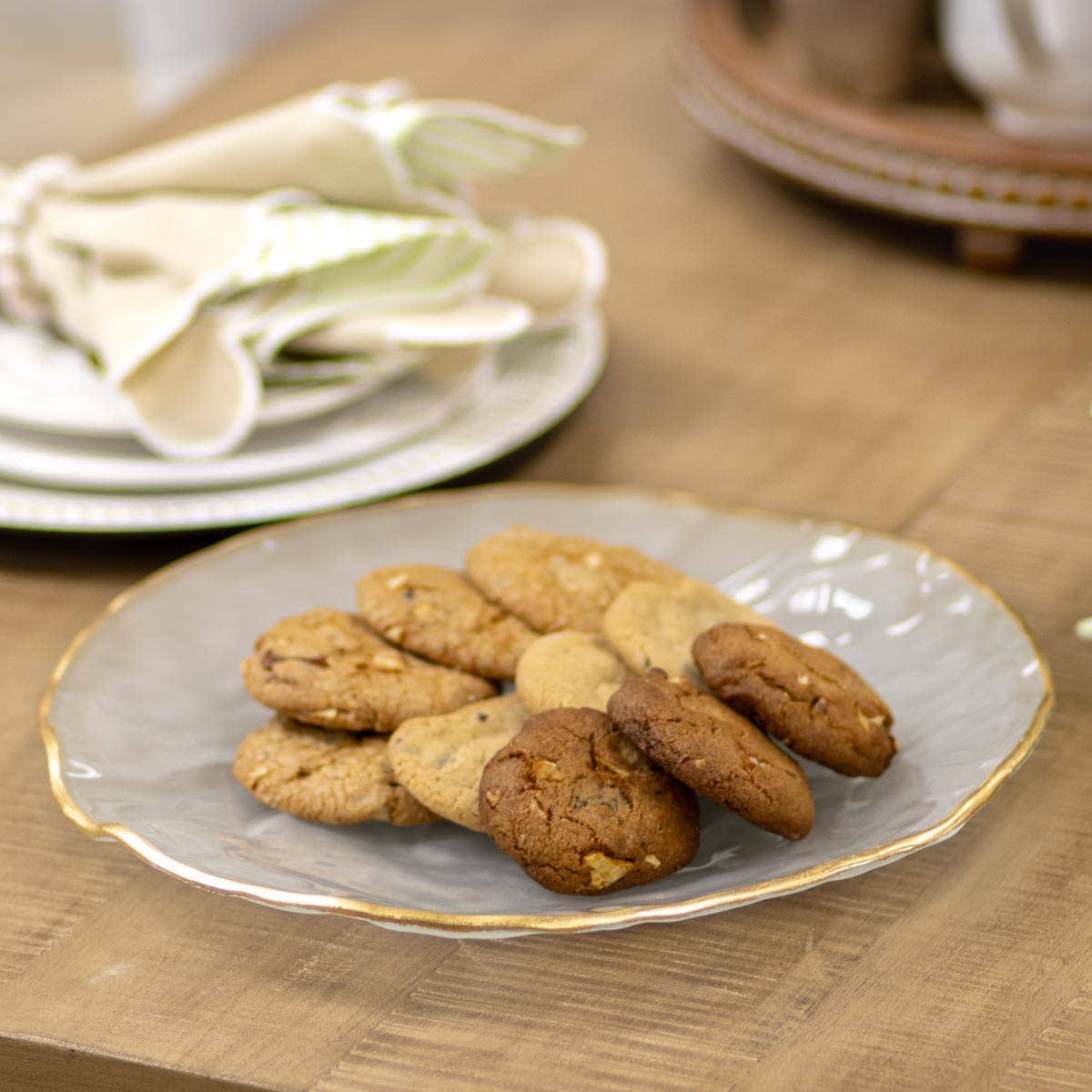 Preston Ripple Serving Plate   Frosted/Gold   13.25x13.25