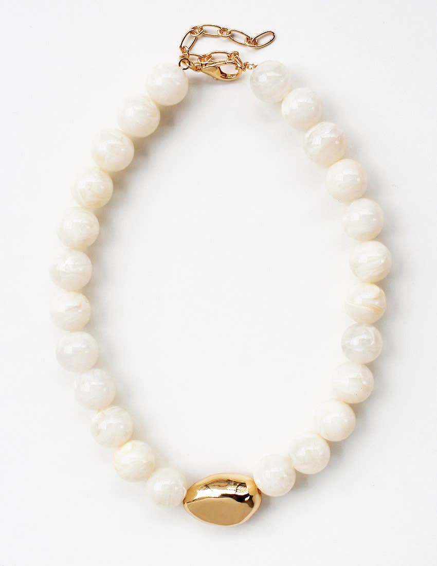 N25431 Gold Eye Accent Beaded Statement Necklace