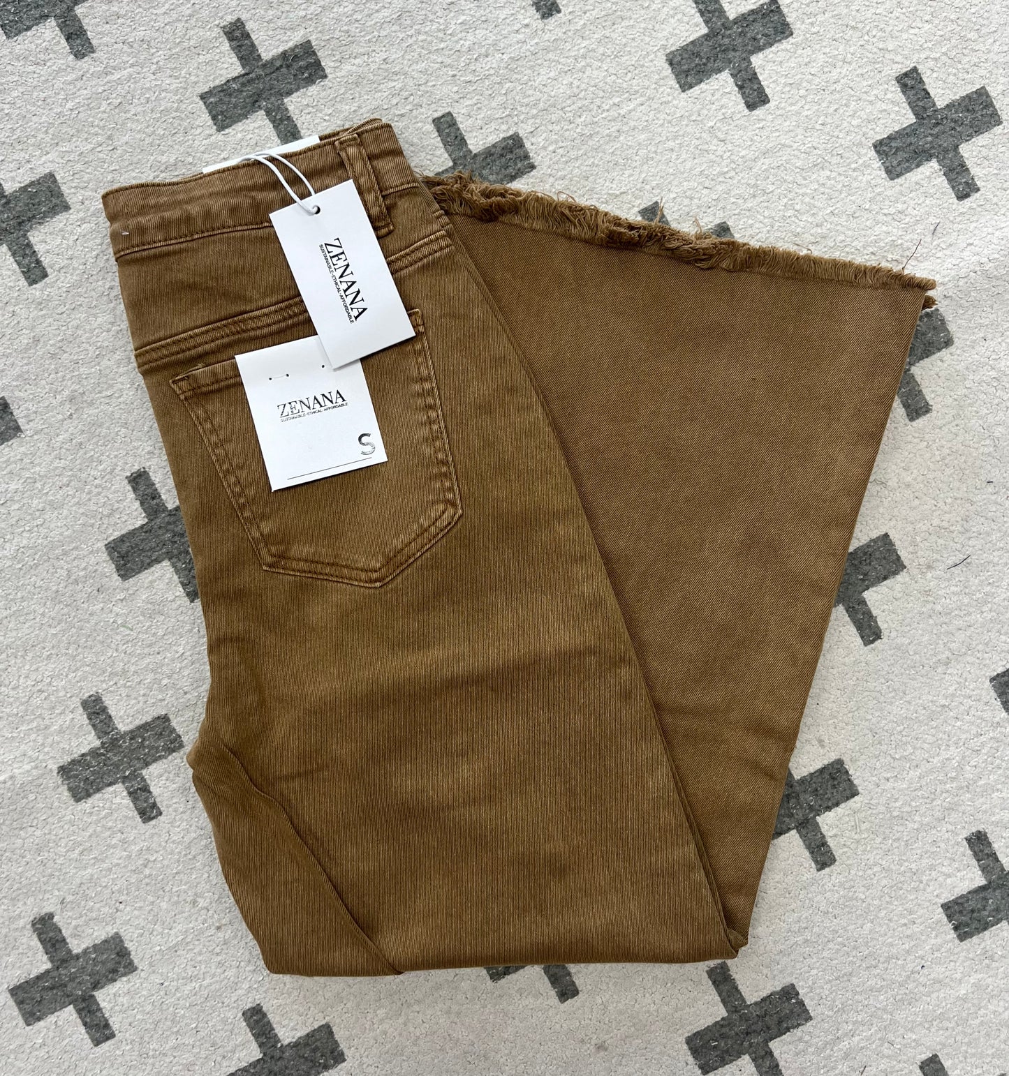 ACID WASHED HIGH WAIST FRAYED HEM STRAIGHT PANTS