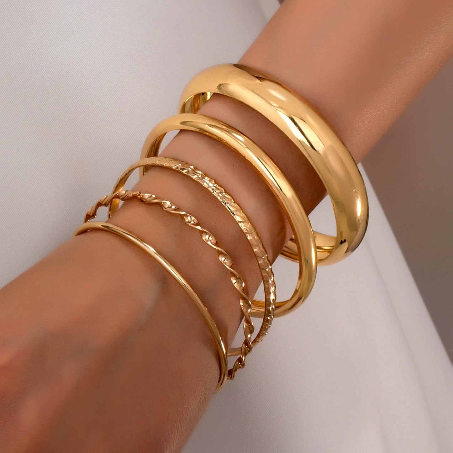 Gold Textured Bangle Stack Set | 80B1601