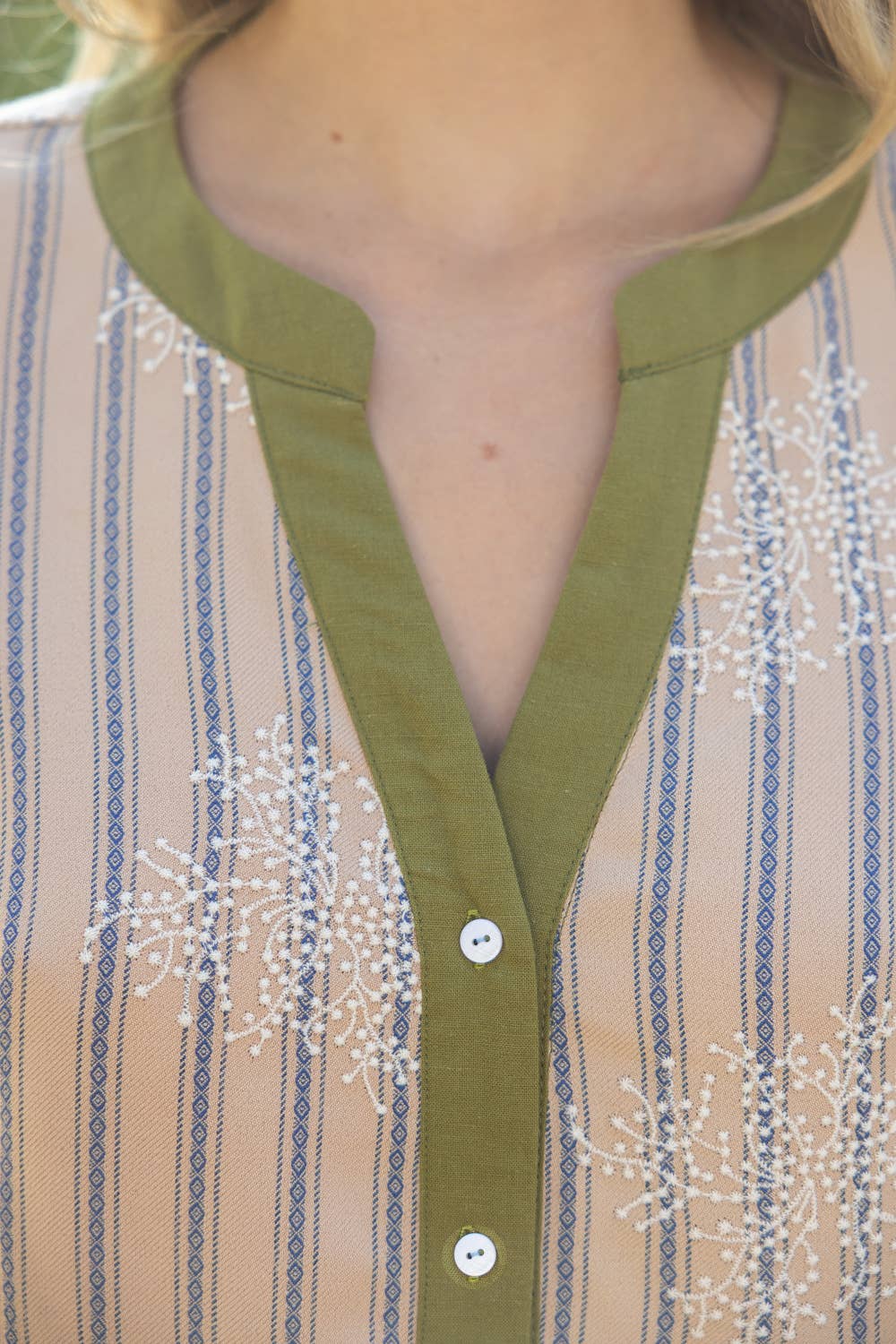 36432 Floral Embroidered Stripe And Contrast Placket Button