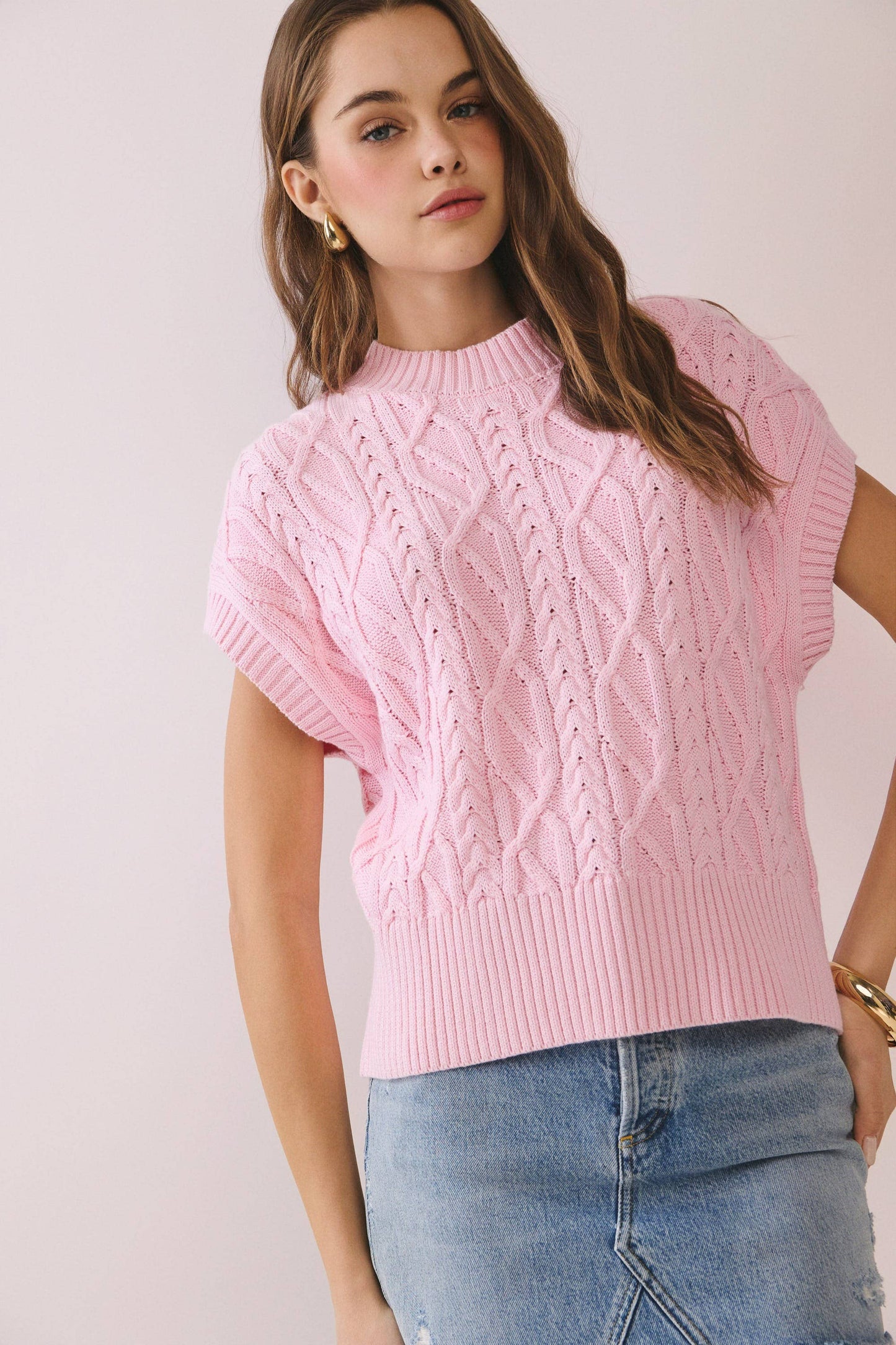 CW2646-Ribbed Trimming Detail Classic Cable Knit Sweater