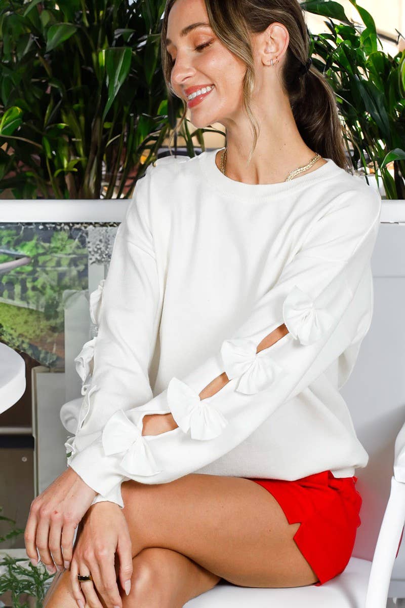 Bow Embellished Long-Sleeve Crew Neck Knit Sweater VT82605-