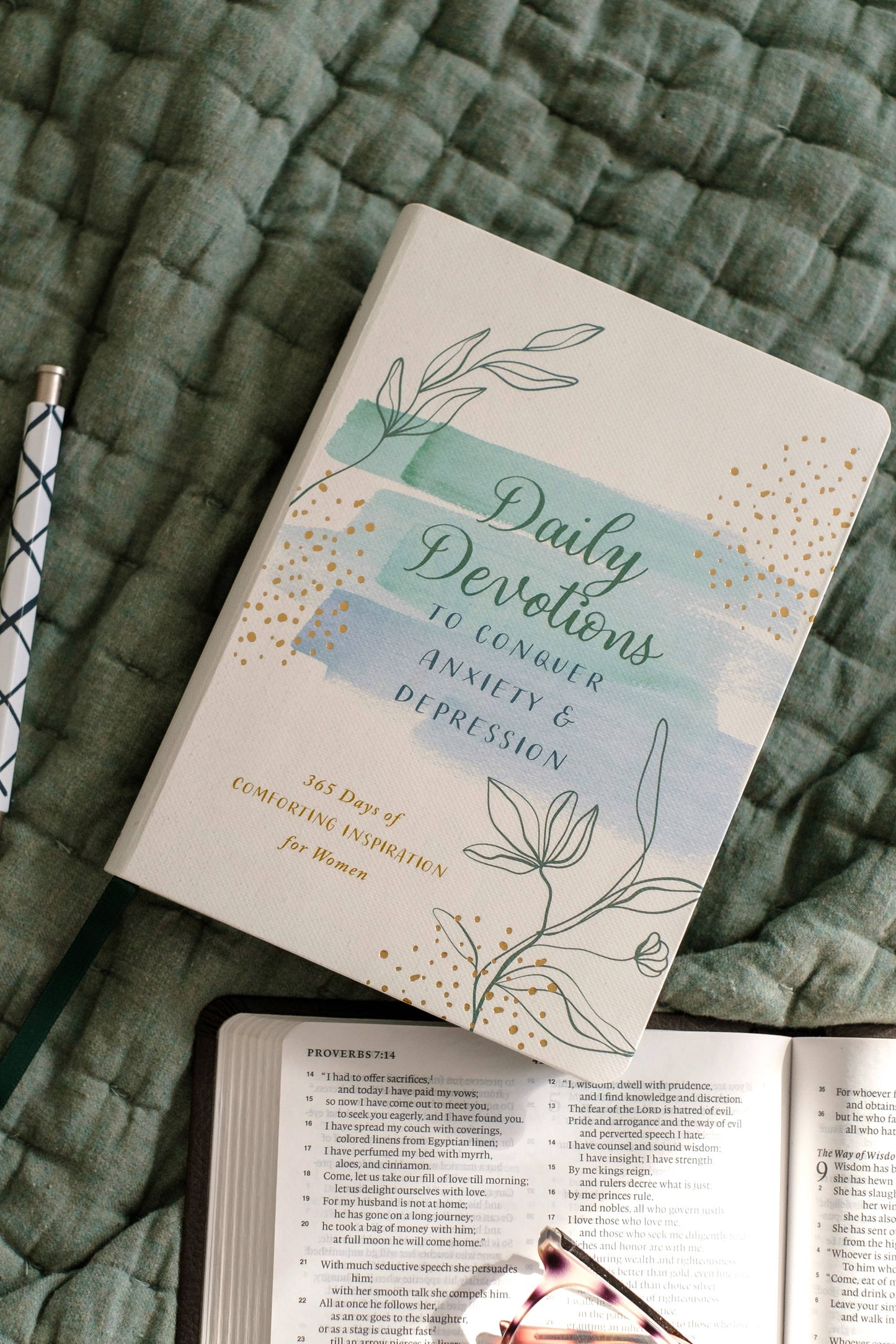 Daily Devotions to Conquer Anxiety and Depression