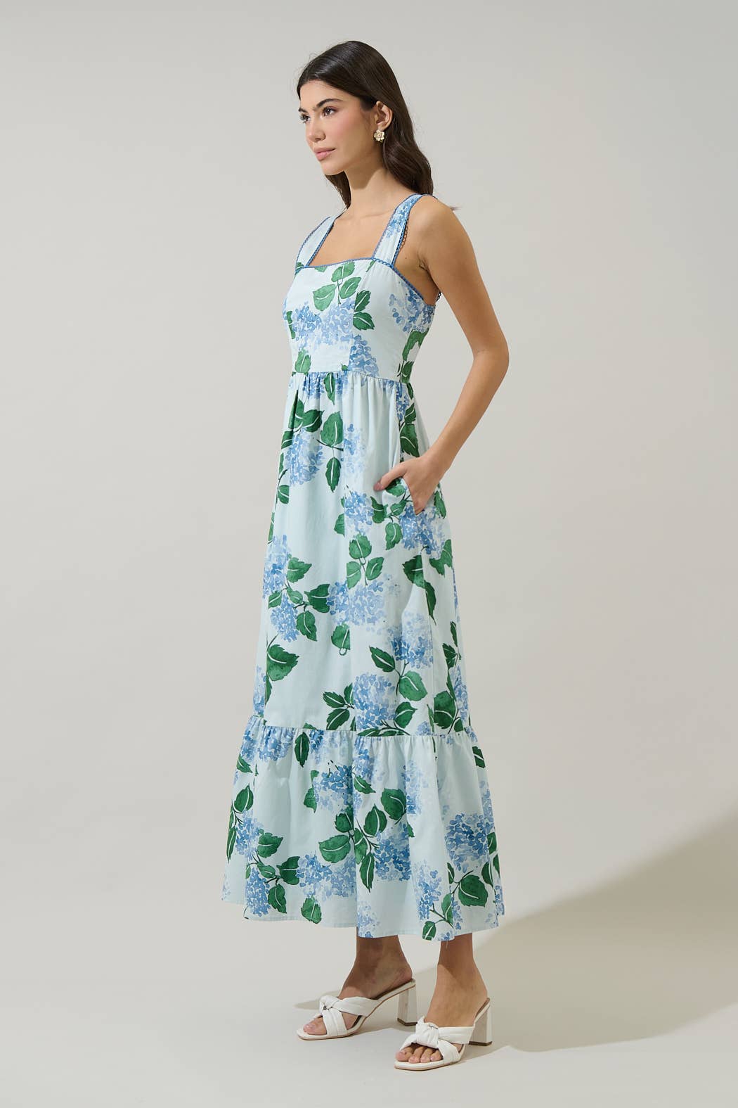 Mirla Floral Krisy Sleeveless Maxi Dress