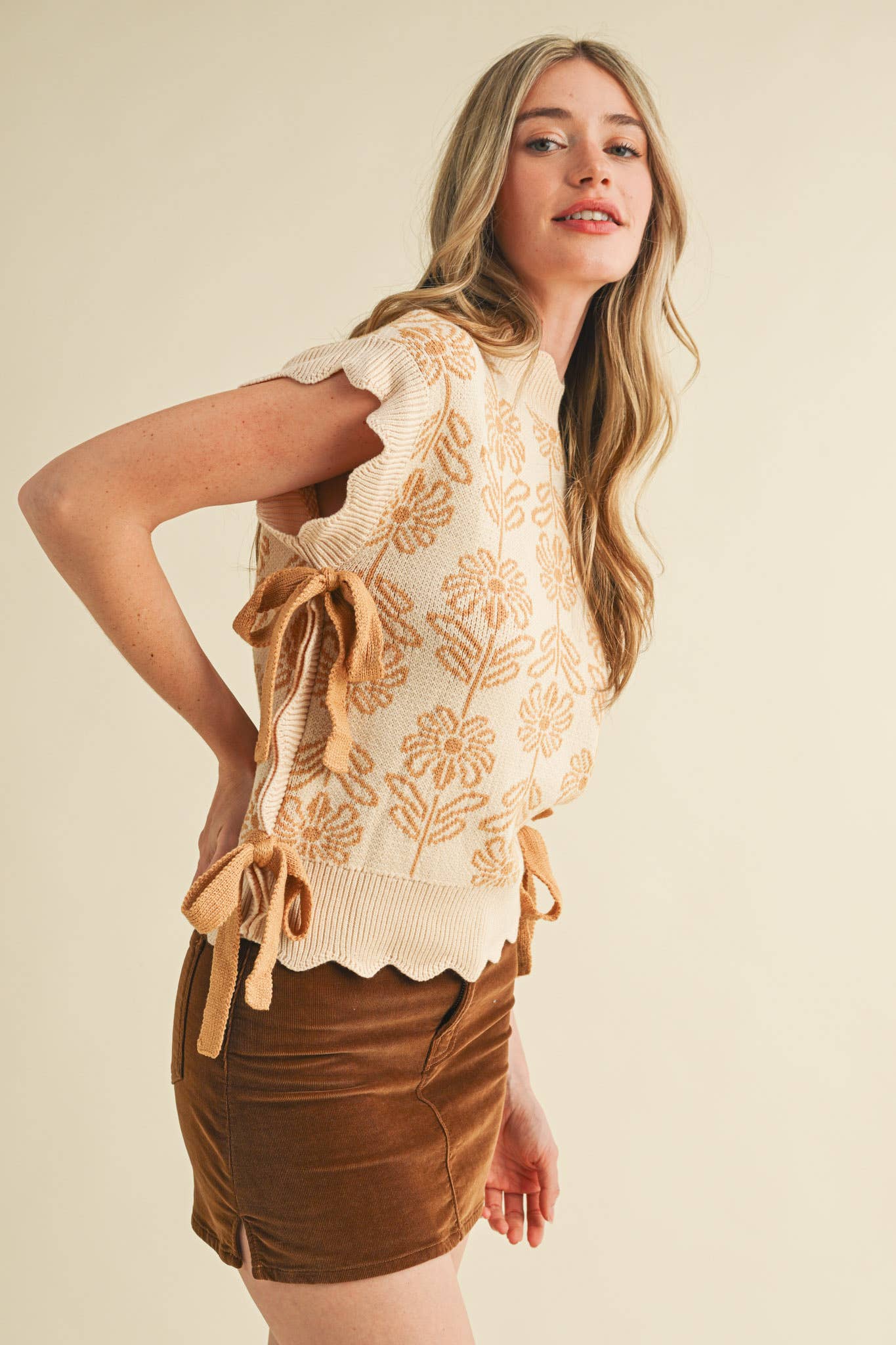 MOCK NECK FLORAL SWEATER VEST MSW10743