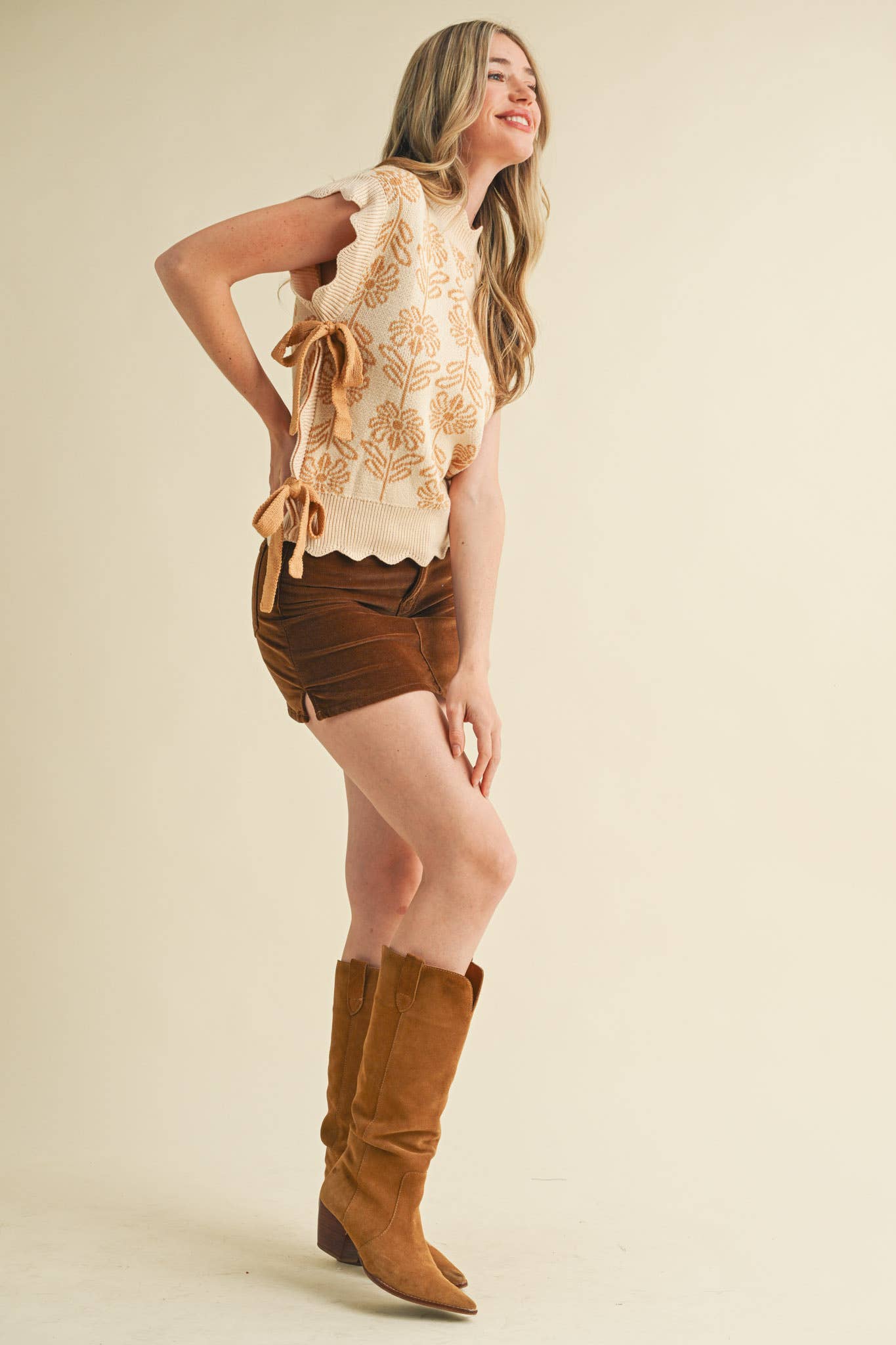 MOCK NECK FLORAL SWEATER VEST MSW10743