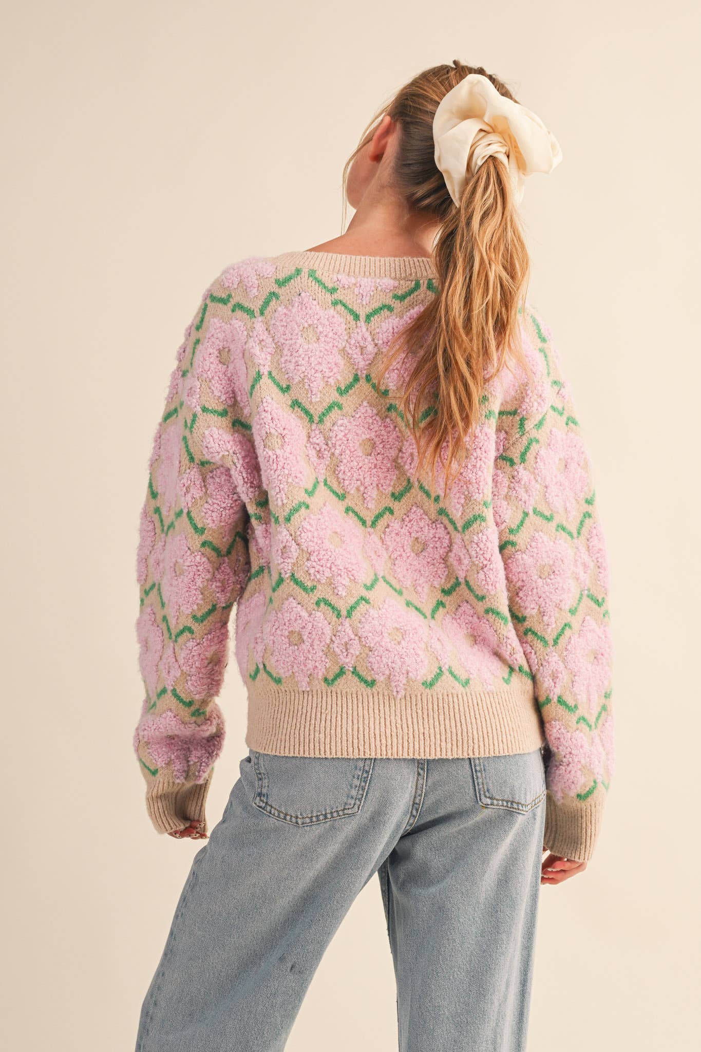FUZZY TEXTURE FLORAL SWEATER MSW11198